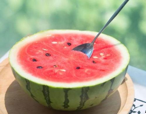 密维免费吃瓜群,揭秘娱乐圈幕后故事,畅享独家爆料盛宴 第2张 密维免费吃瓜群,揭秘娱乐圈幕后故事,畅享独家爆料盛宴 第2张